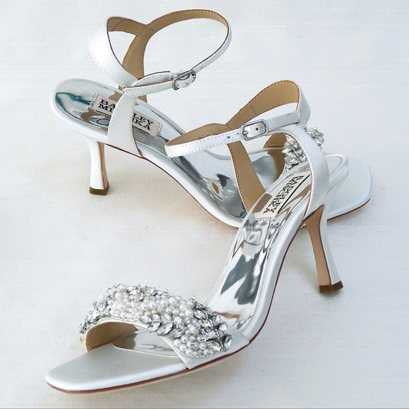 Badgley Mischka Kate Wedding Sandals Ivory - Picture 4 of 12